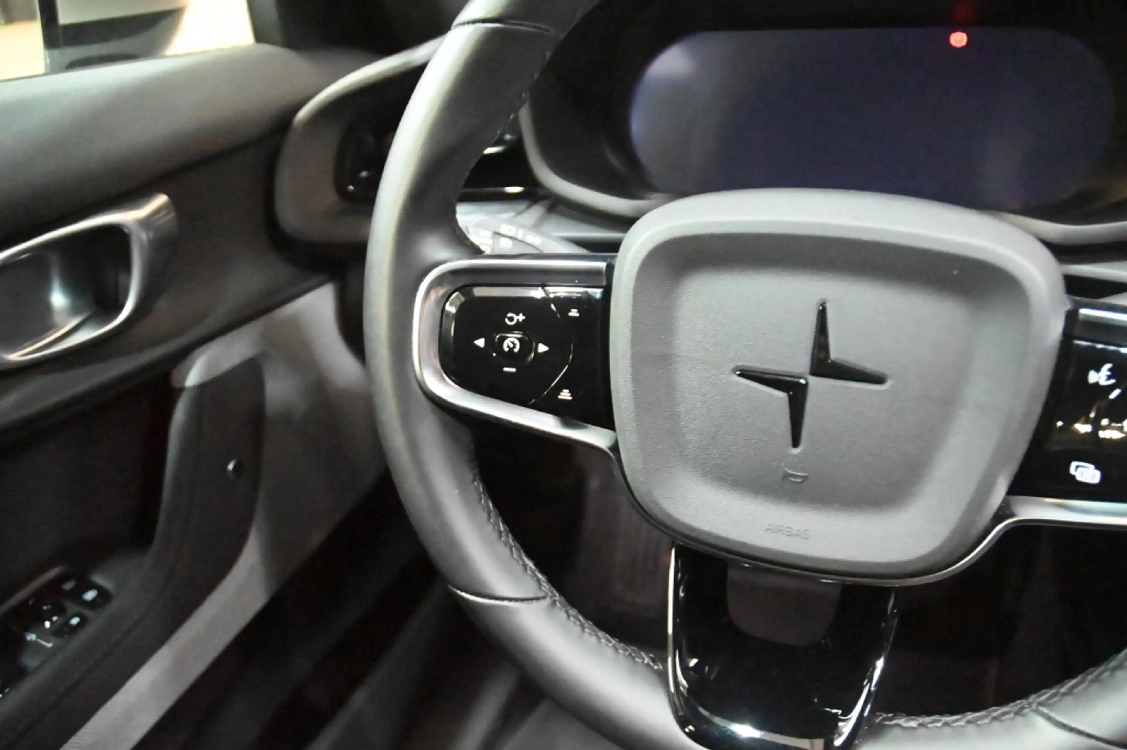 Polestar 2 Long Range Single Motor | SOH 92,95% | PILOT LITE — photo 9