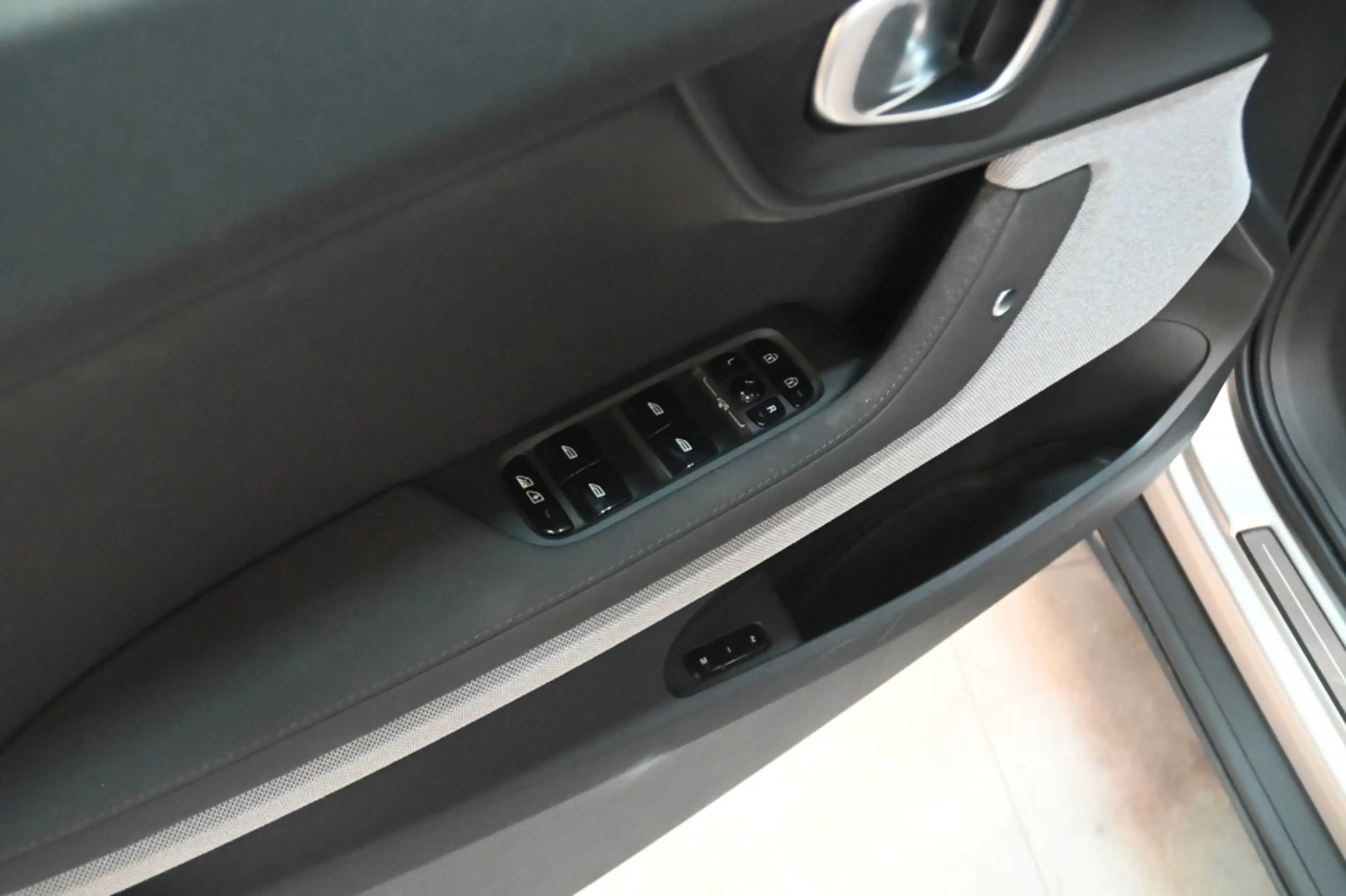 Polestar 2 Long Range Single Motor | SOH 92,95% | PILOT LITE — photo 6