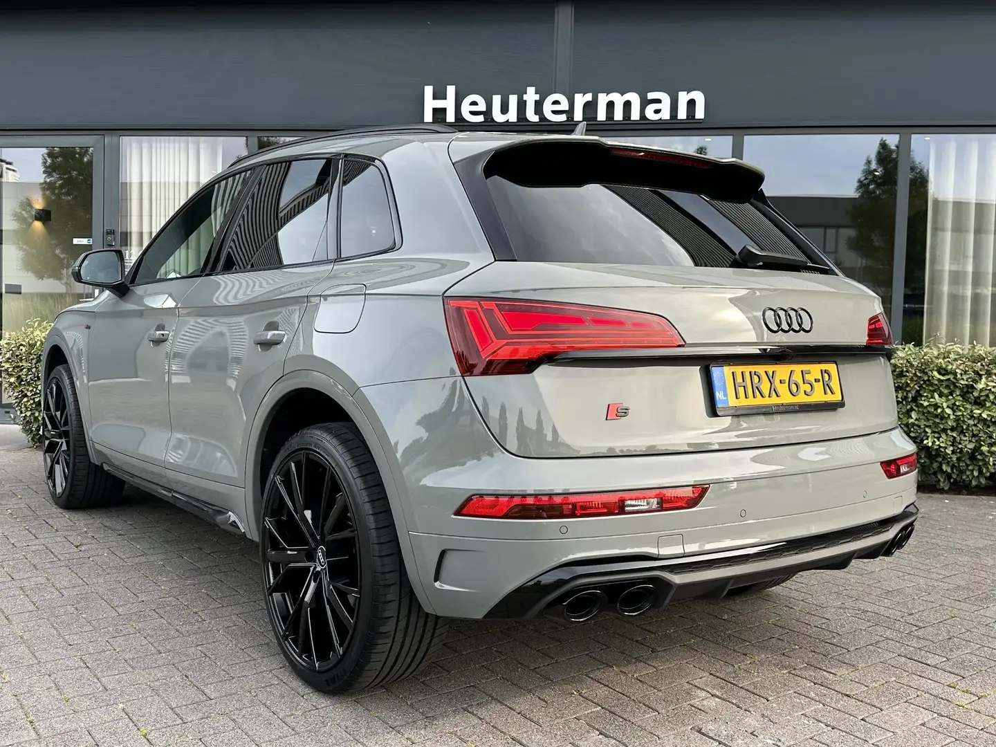 Audi Q5 55 TFSIe Plug-In Hybride S-Line Panodak/ Trekhaak Grigio - 2