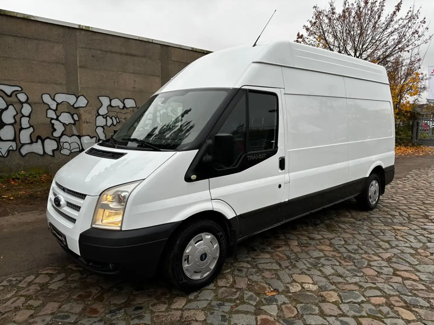 Ford Transit Kasten FT300*L3H3*115TKM*KLIMA*GARANTIE Weiß - 1