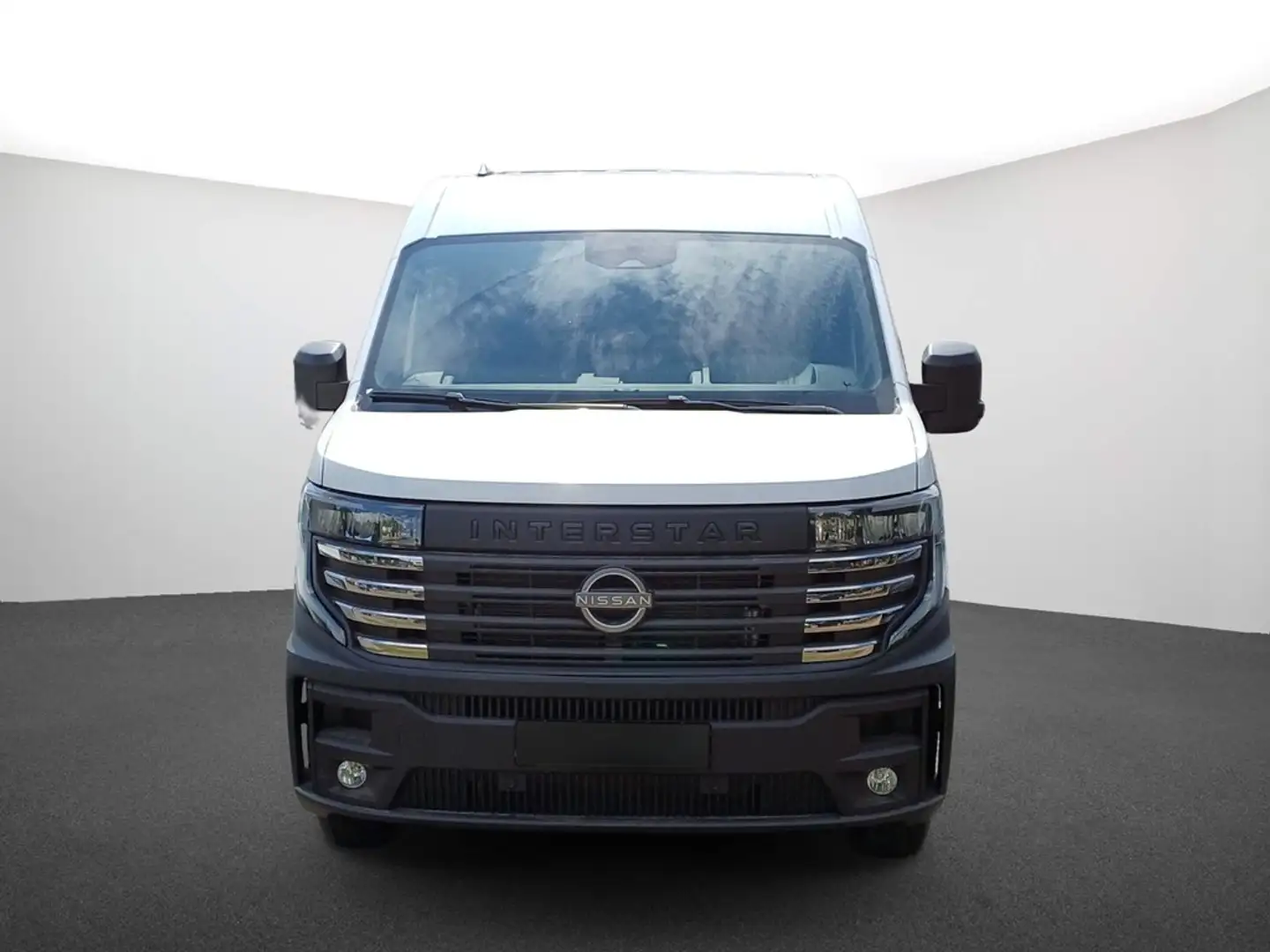 Nissan Interstar - 2