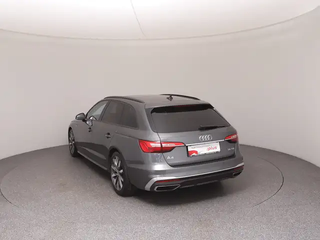 Audi A4 view 5
