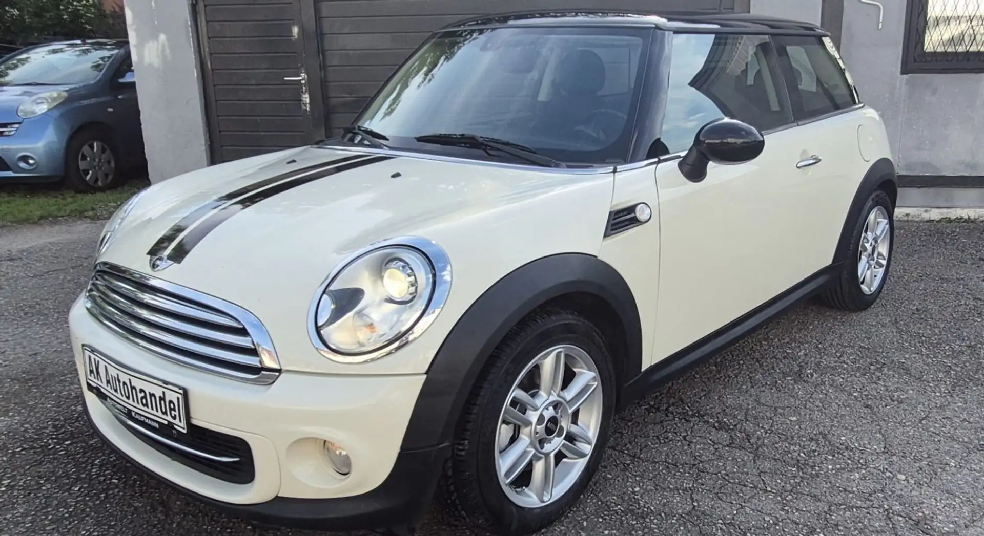 MINI Cooper D Mini Cooper D Chili Navi Xenon PDC PanoDach Weiß - 1