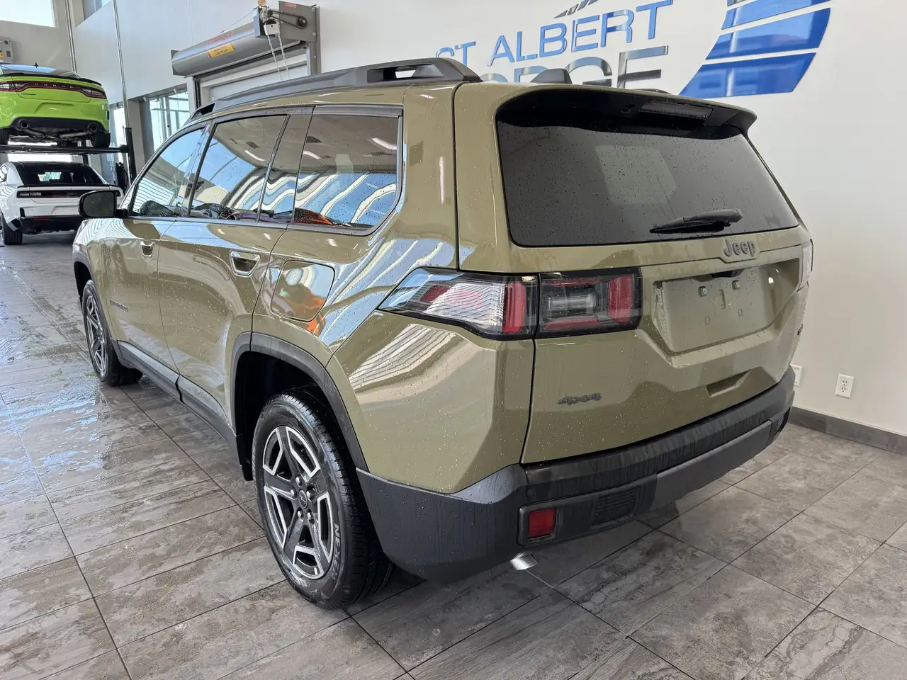 Jeep Cherokee снимка Jeep Cherokee