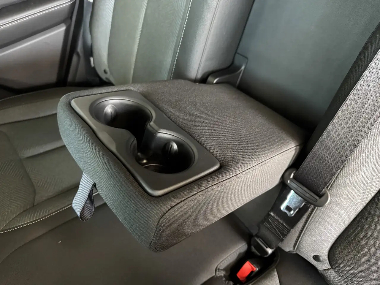Jeep Cherokee снимка Jeep Cherokee