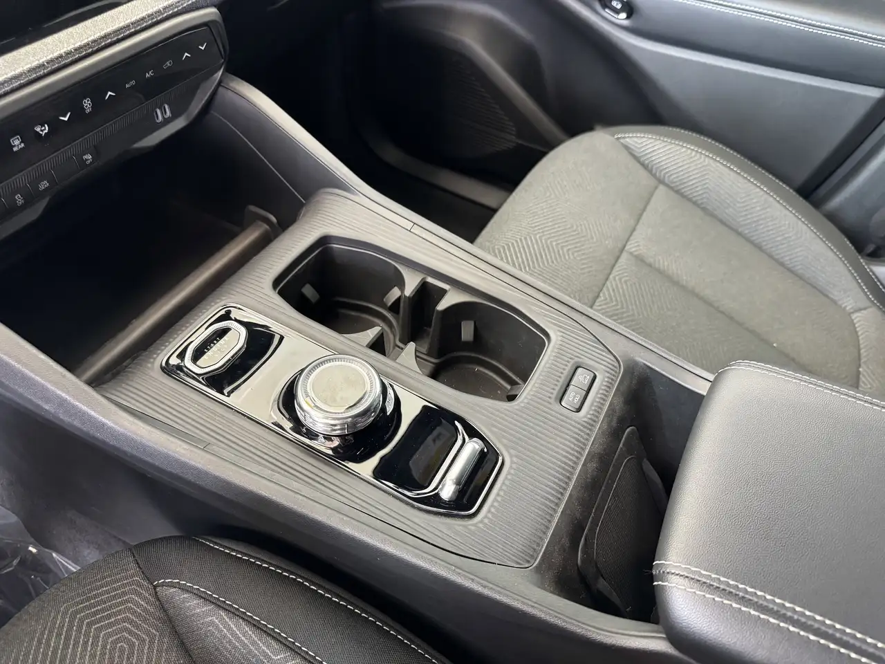 Jeep Cherokee снимка Jeep Cherokee
