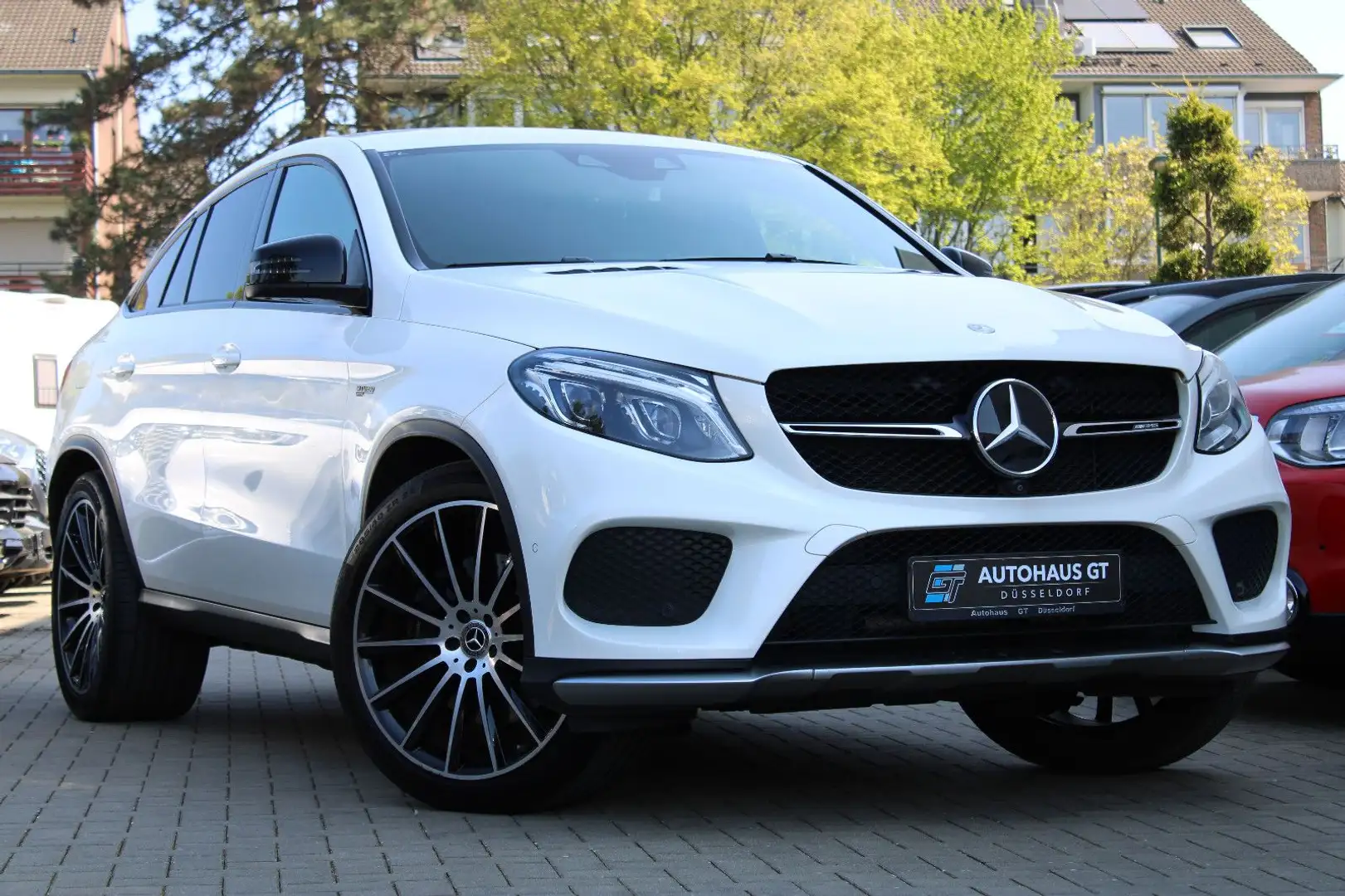 Mercedes-Benz GLE 43 AMG 4Matic/Distro+/Leder/Harman/360°K/AHK Weiß - 1