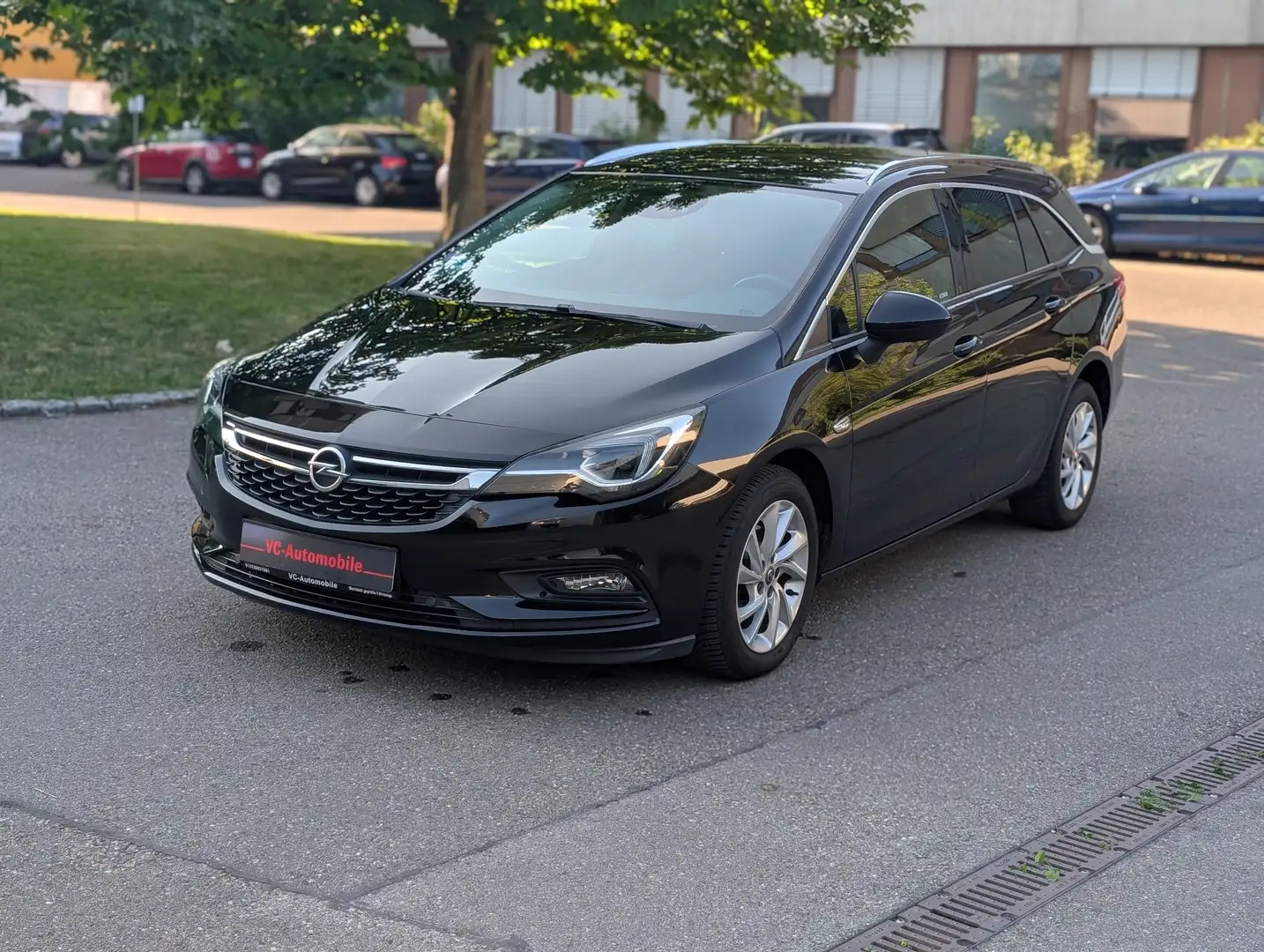 Opel Astra 1.4 Turbo/Standheizung/El.Heckklappe/Keyless Negro - 1