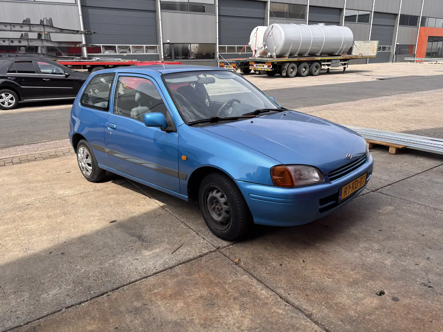 Toyota Starlet 1.3 16V Bleu - 2