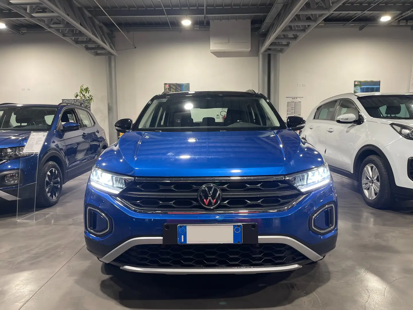 Volkswagen T-Roc 1.0 tsi Life - PARK ASSIST - PREZZO REALE Blau - 2