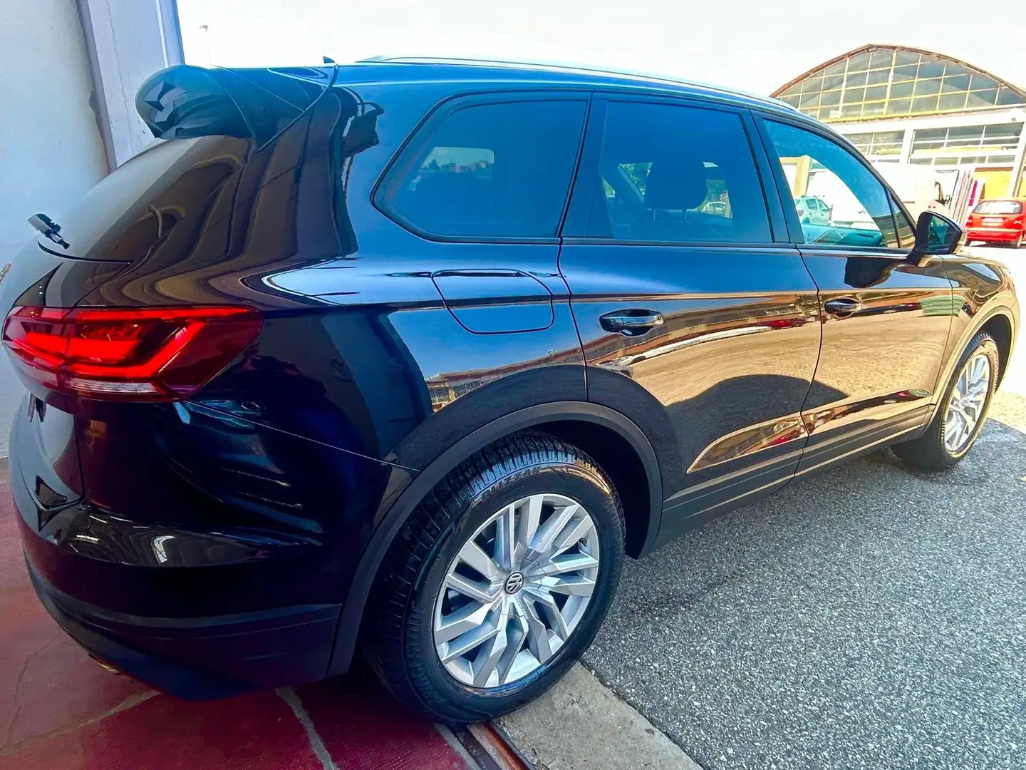 Volkswagen Touareg Touareg 3.0 V6 tdi 231cv tiptronic PELLE TOTALE Nero - 2