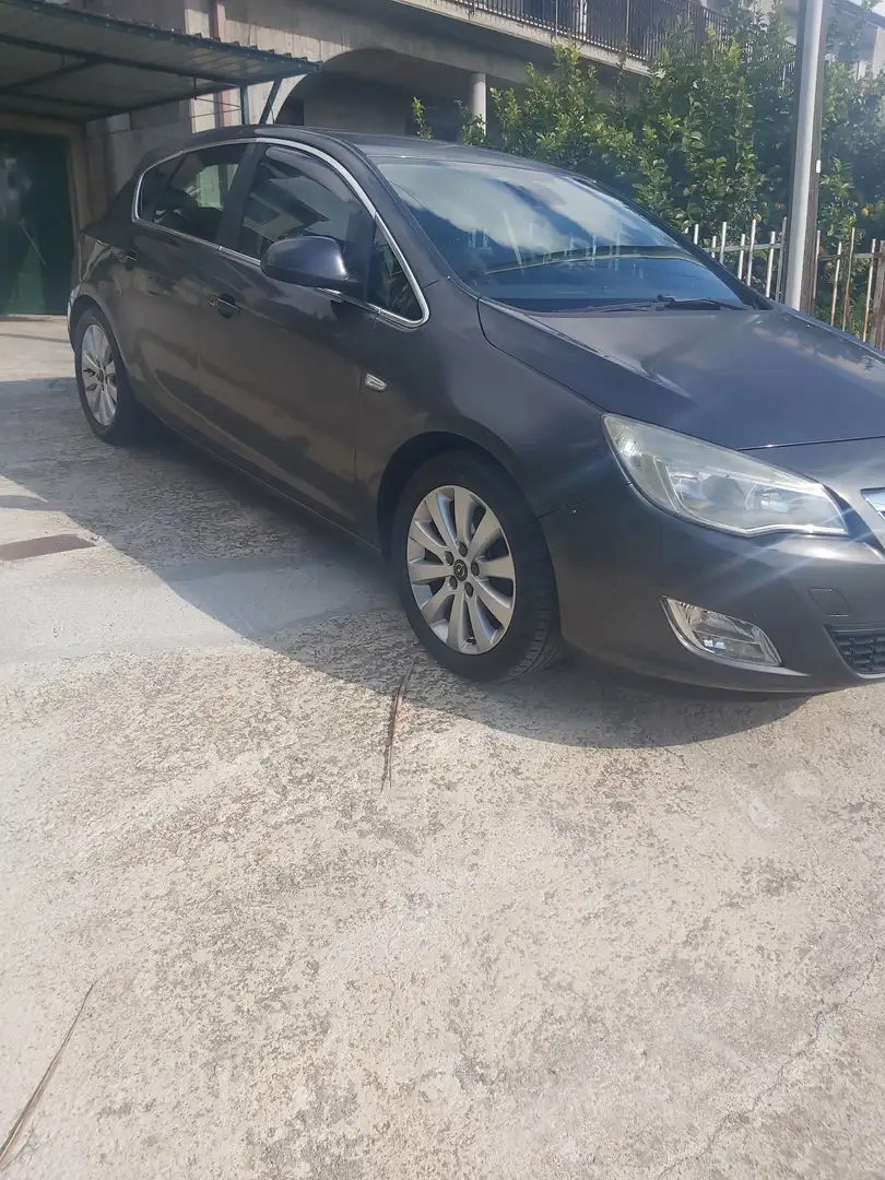 Opel Astra Astra 5p 1.7 cdti Cosmo 110cv Grau - 2