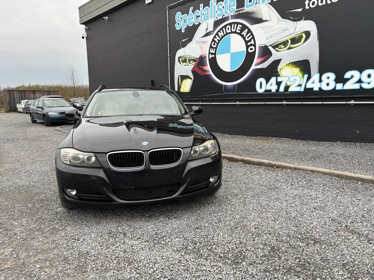 BMW 318 Touring d - 2