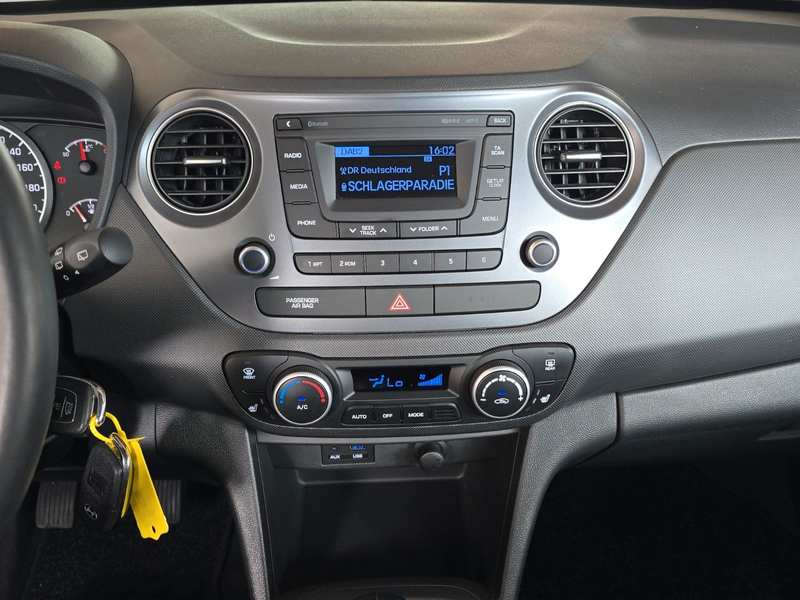Hyundai i10 Passion *SHZ *Lenkrad beheizbar — photo 12