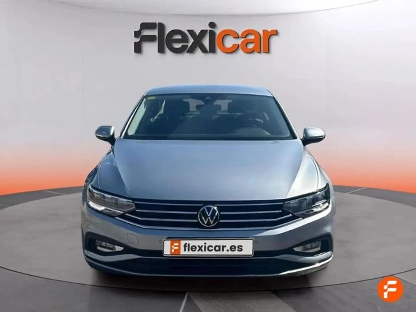 Volkswagen Passat 2.0TDI EVO Business DSG7 90kW Gris - 2