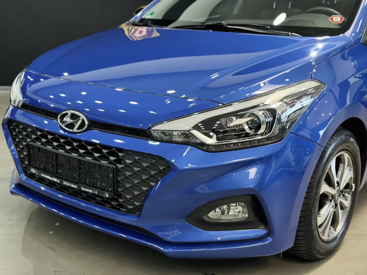 Hyundai i20 1.2 Active*2.Hand*Panorama*PDC*NAVI*FS*SitzHeizung Azul - 2