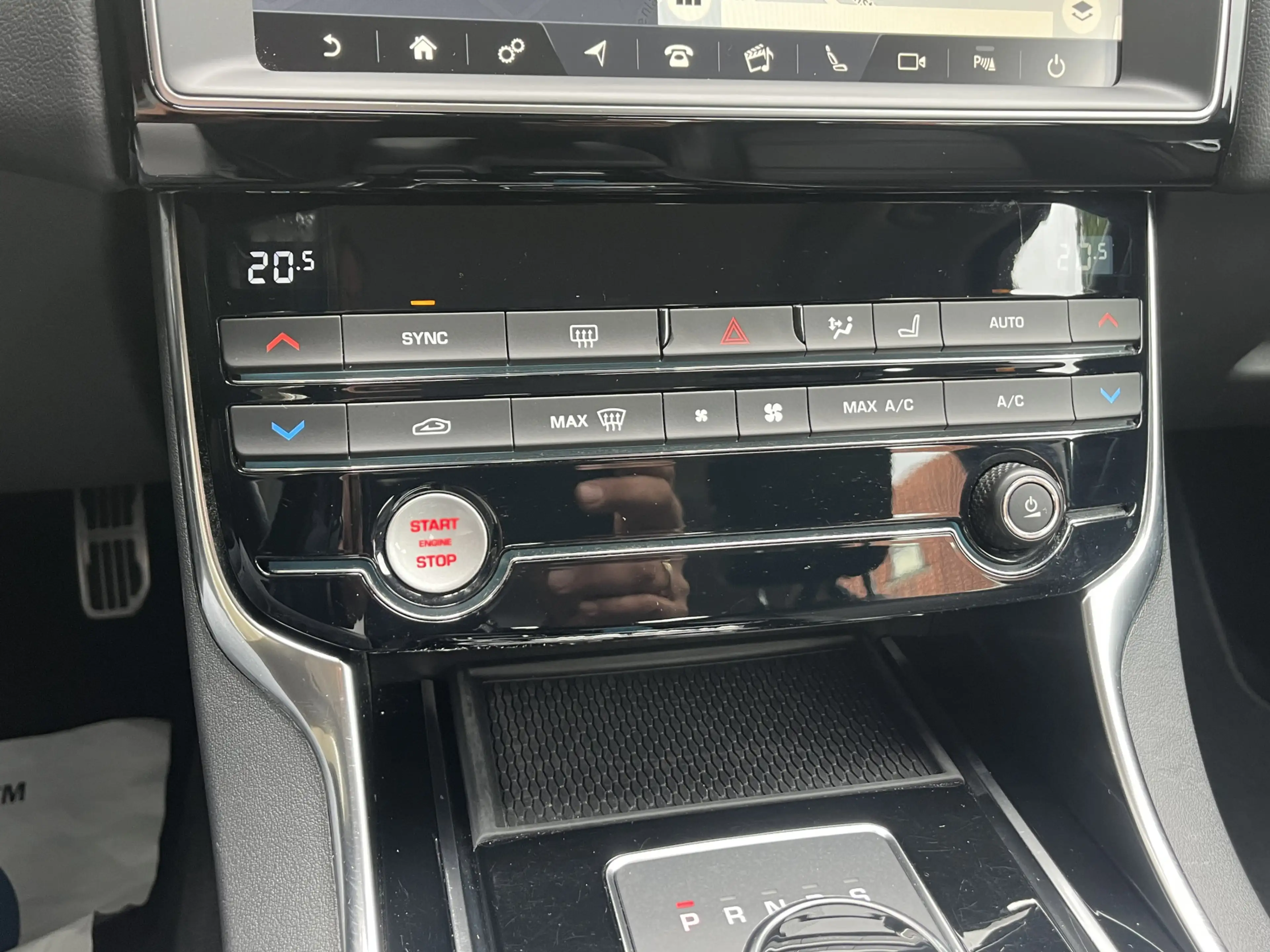 Jaguar XE 2.0t Pure Aut/Ecc/Leer/Navi — photo 7