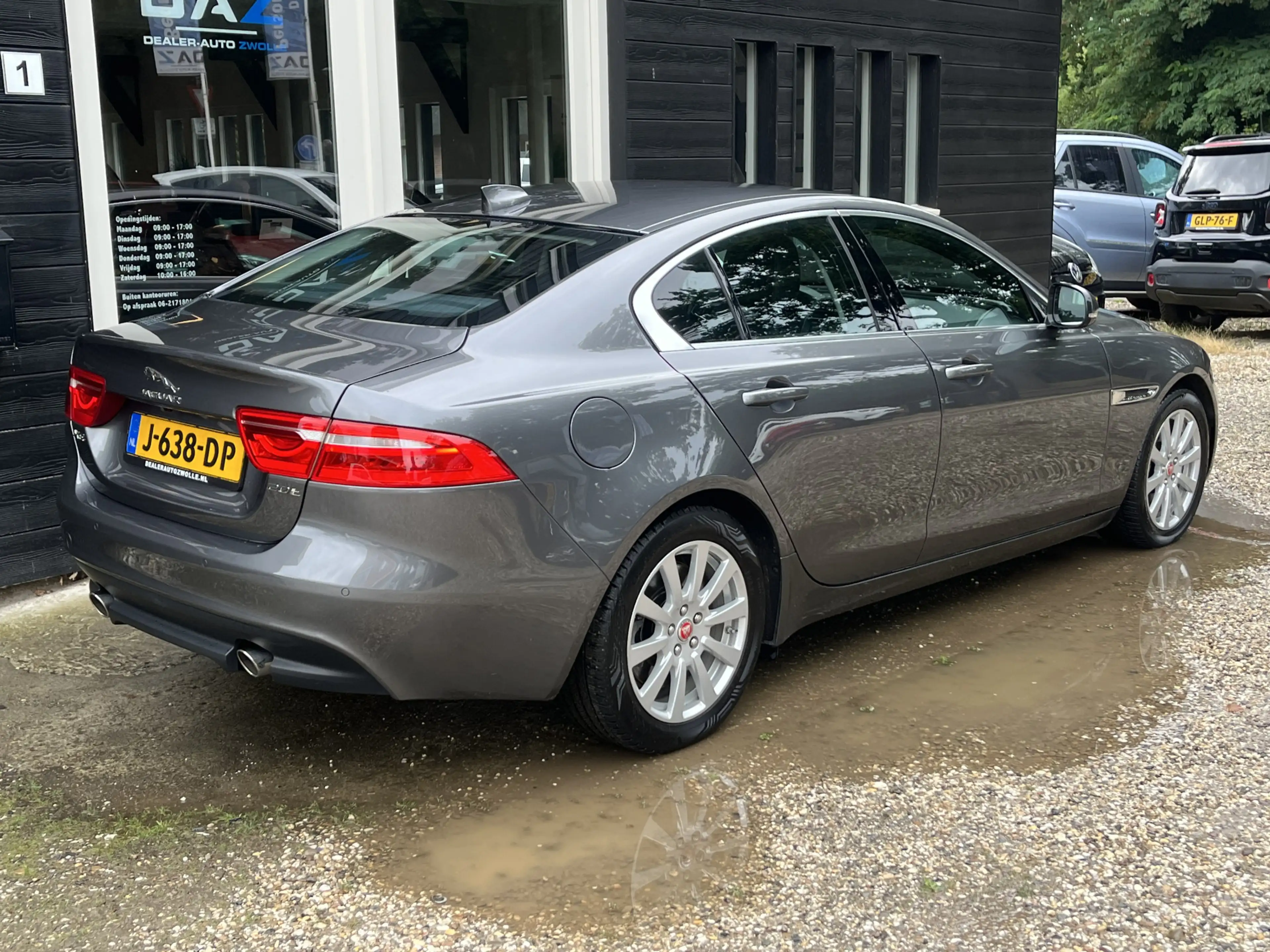 Jaguar XE 2.0t Pure Aut/Ecc/Leer/Navi — photo 3
