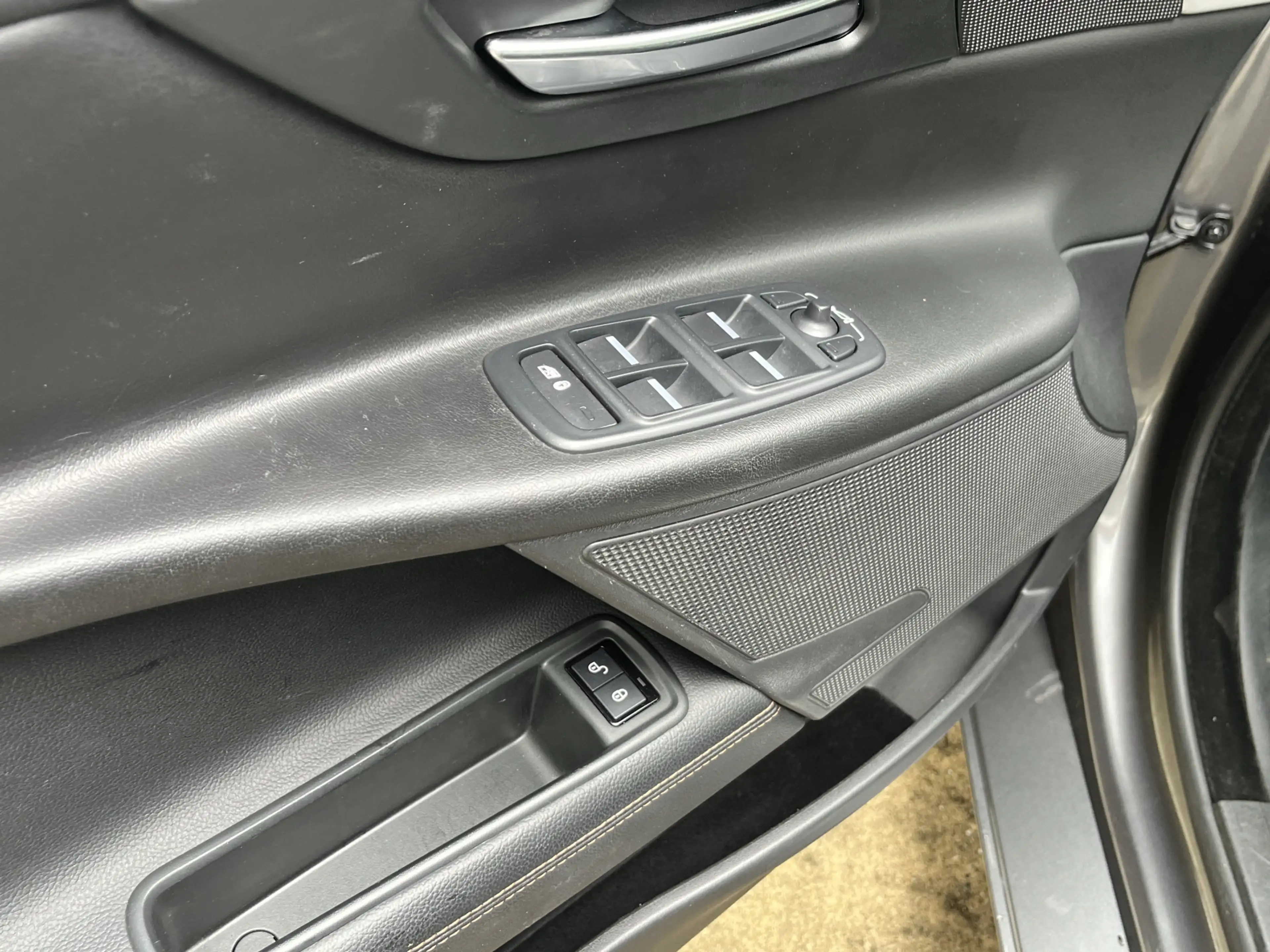Jaguar XE 2.0t Pure Aut/Ecc/Leer/Navi — photo 11