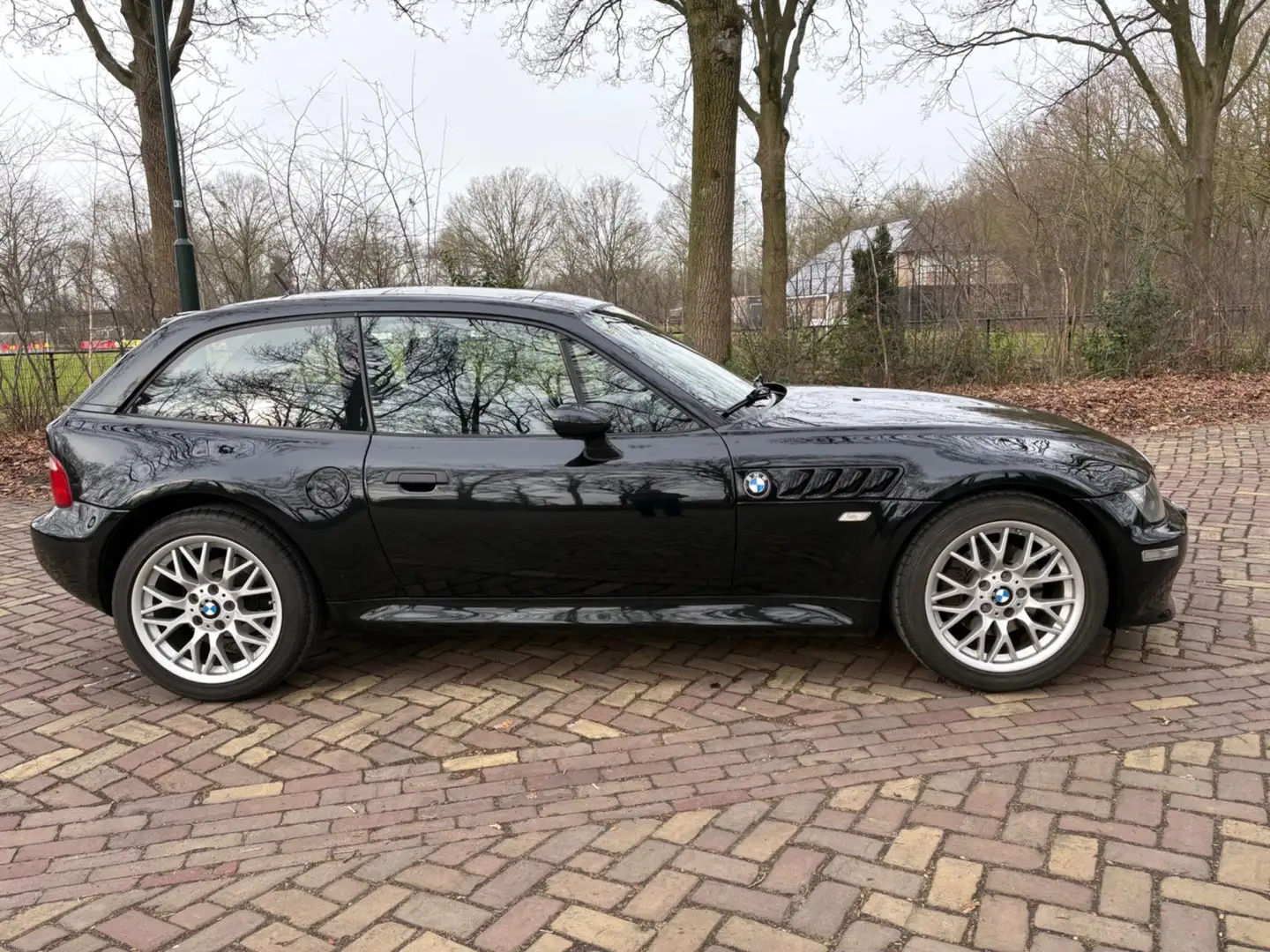BMW Z3 Coupé 3.0i, handgeschakeld, schuifdak, Harman Kard Schwarz - 2