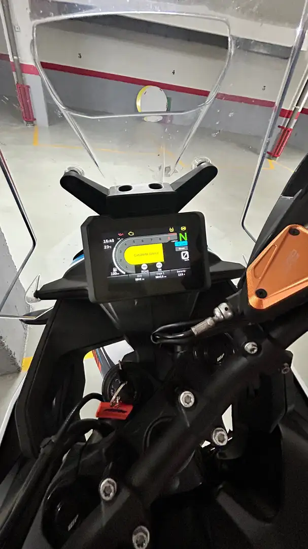 KTM 790 Adventure Orange - 2