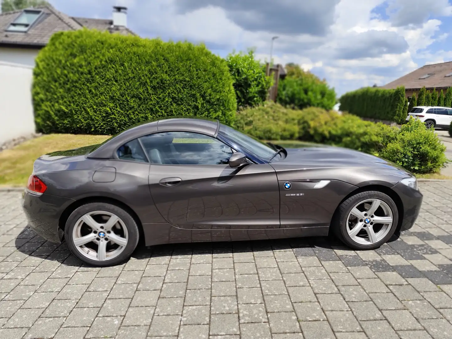 BMW Z4 Z4 sDrive23i Schwarz - 1
