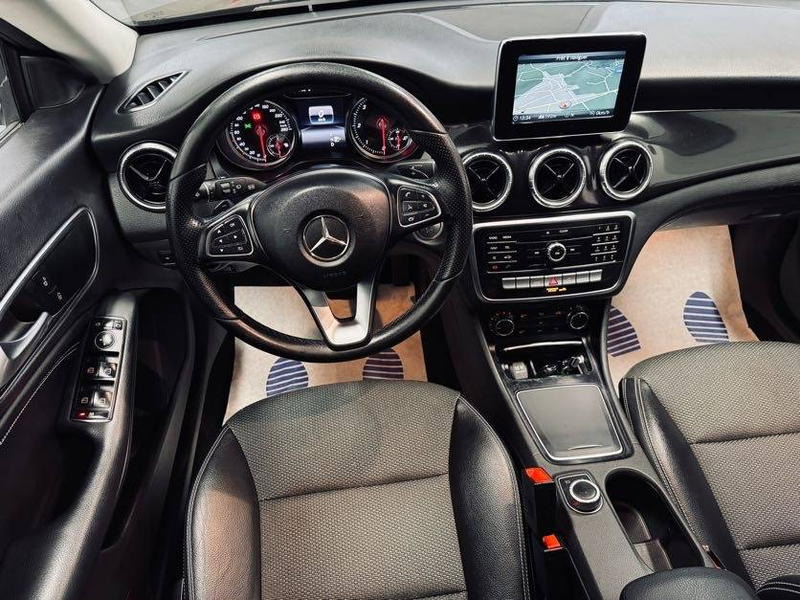 Mercedes-Benz CLA 180 CLA 180 d — photo 14