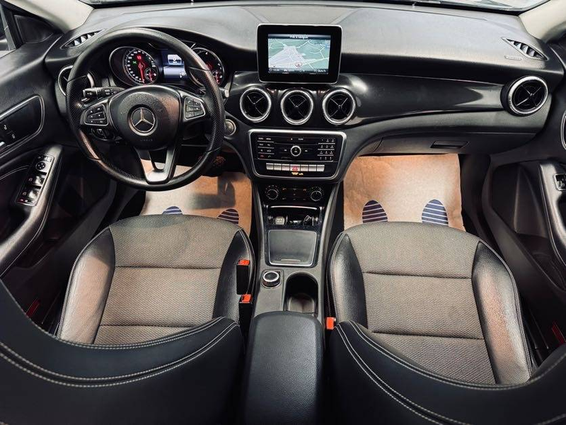 Mercedes-Benz CLA 180 CLA 180 d — photo 13