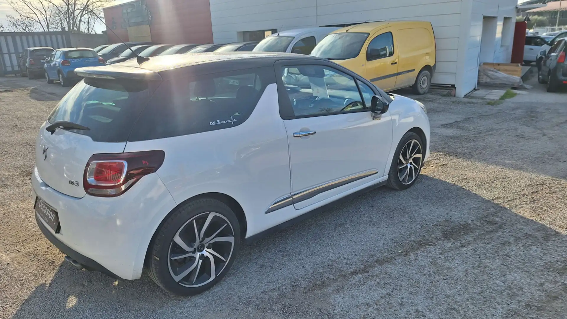 DS Automobiles DS 3 DS 3 1.2 TURBO 130 Setamp;S BVM6 Sport Chic - 2