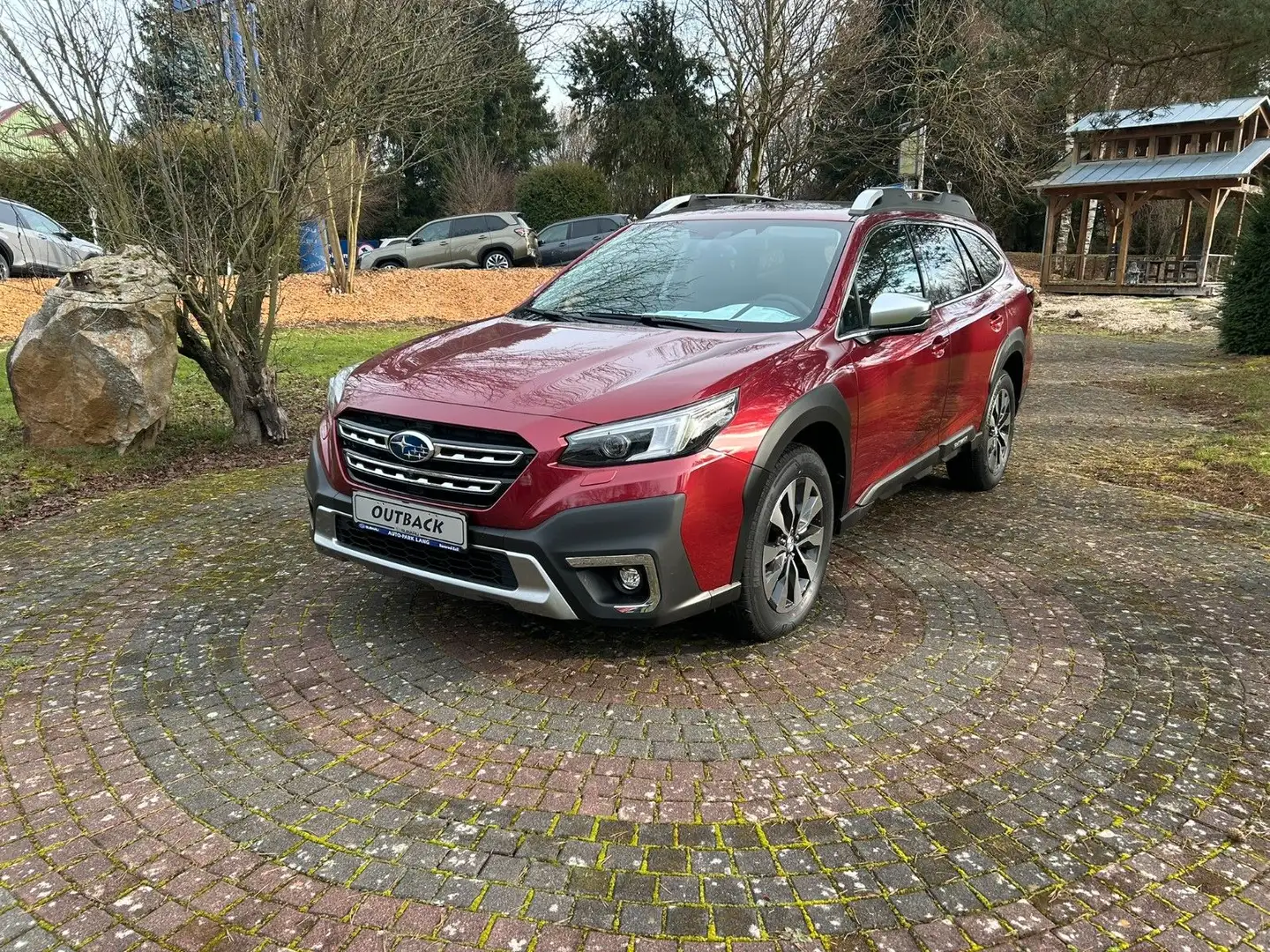 Subaru OUTBACK 2.5i Platinum Lineartronic Modell 2025 Rot - 1