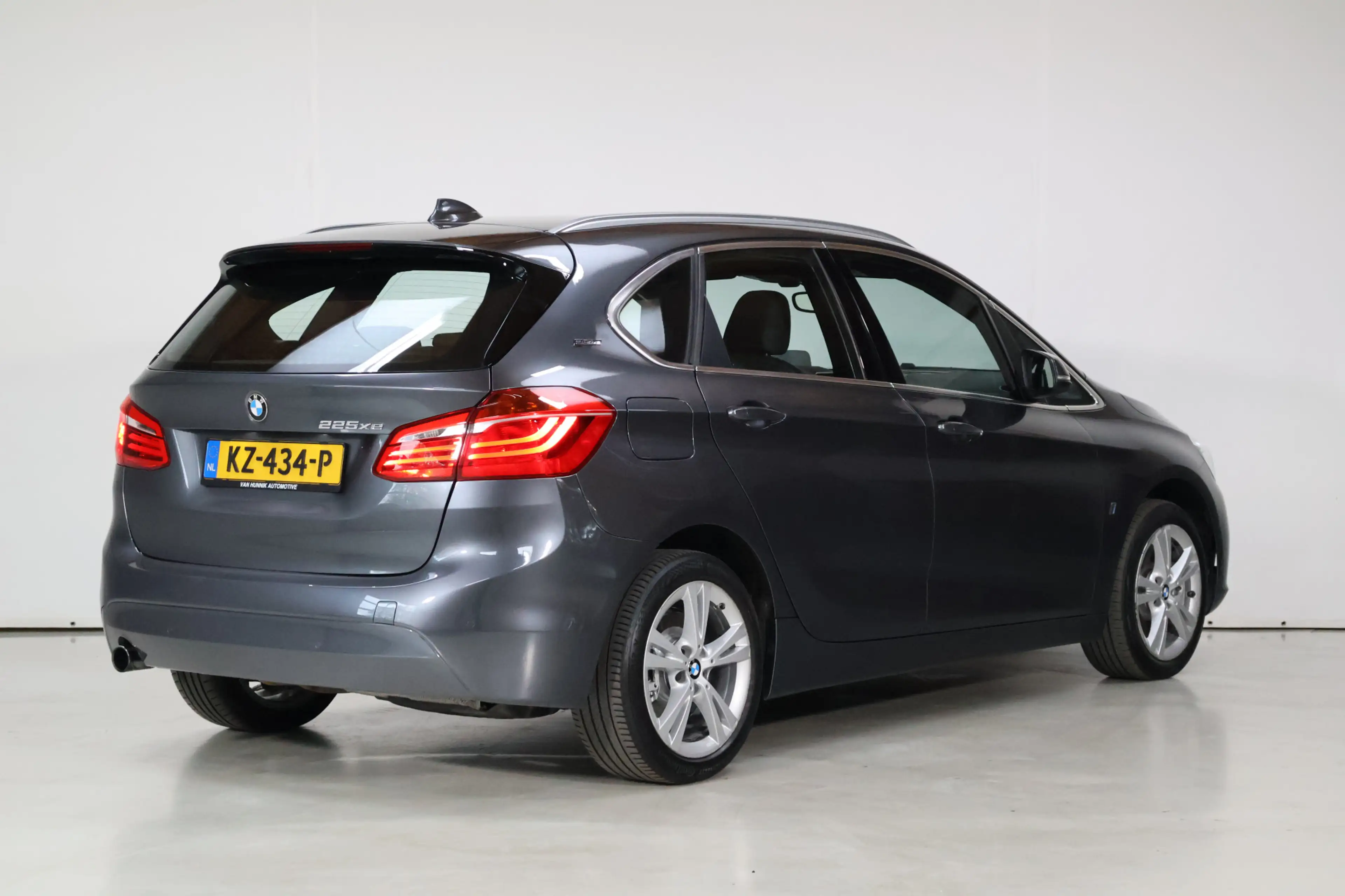 BMW 225 2-serie Active Tourer 225xe High Ex | Leder | Hud — photo 2