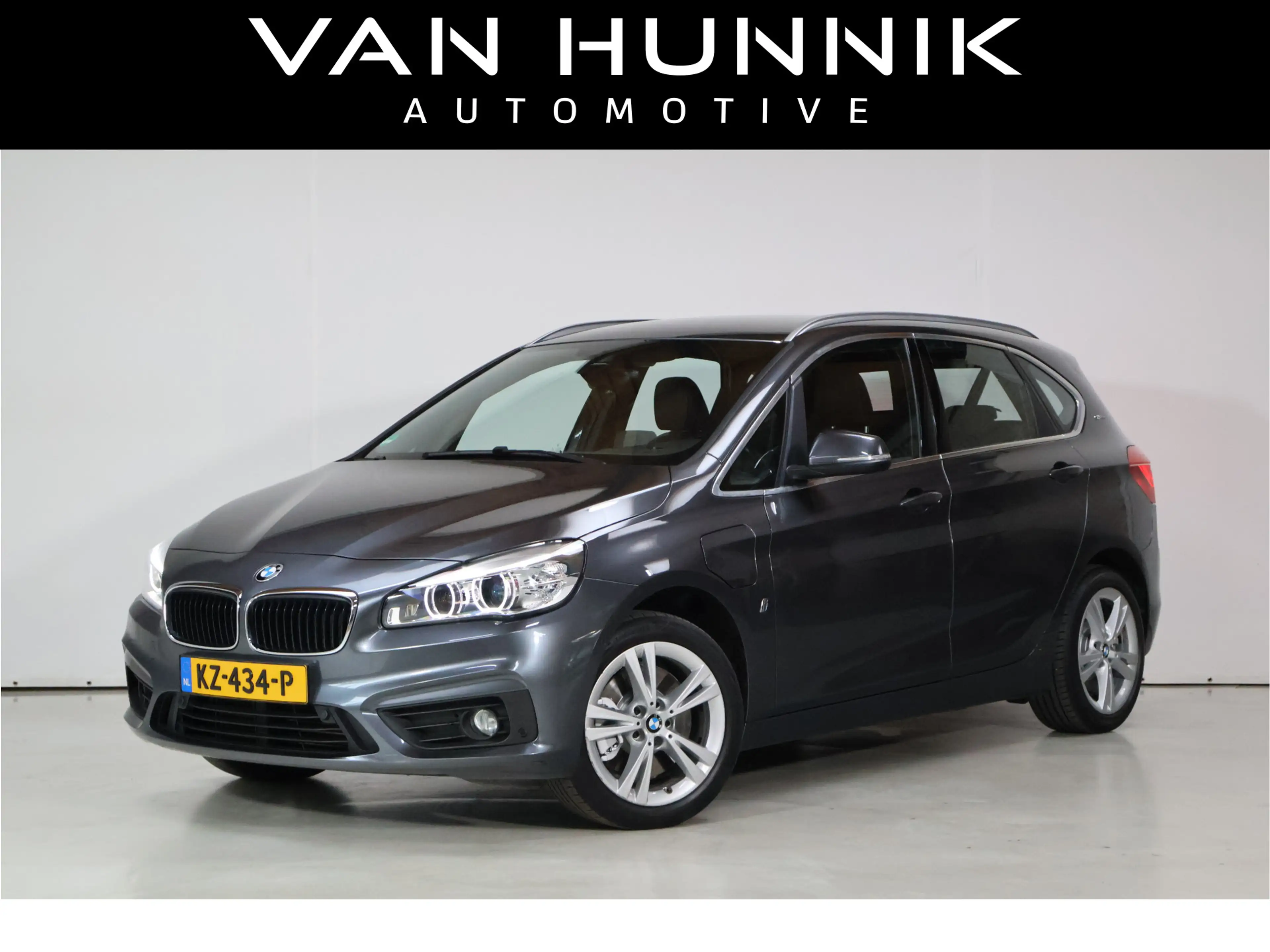 BMW 225 2-serie Active Tourer 225xe High Ex | Leder | Hud