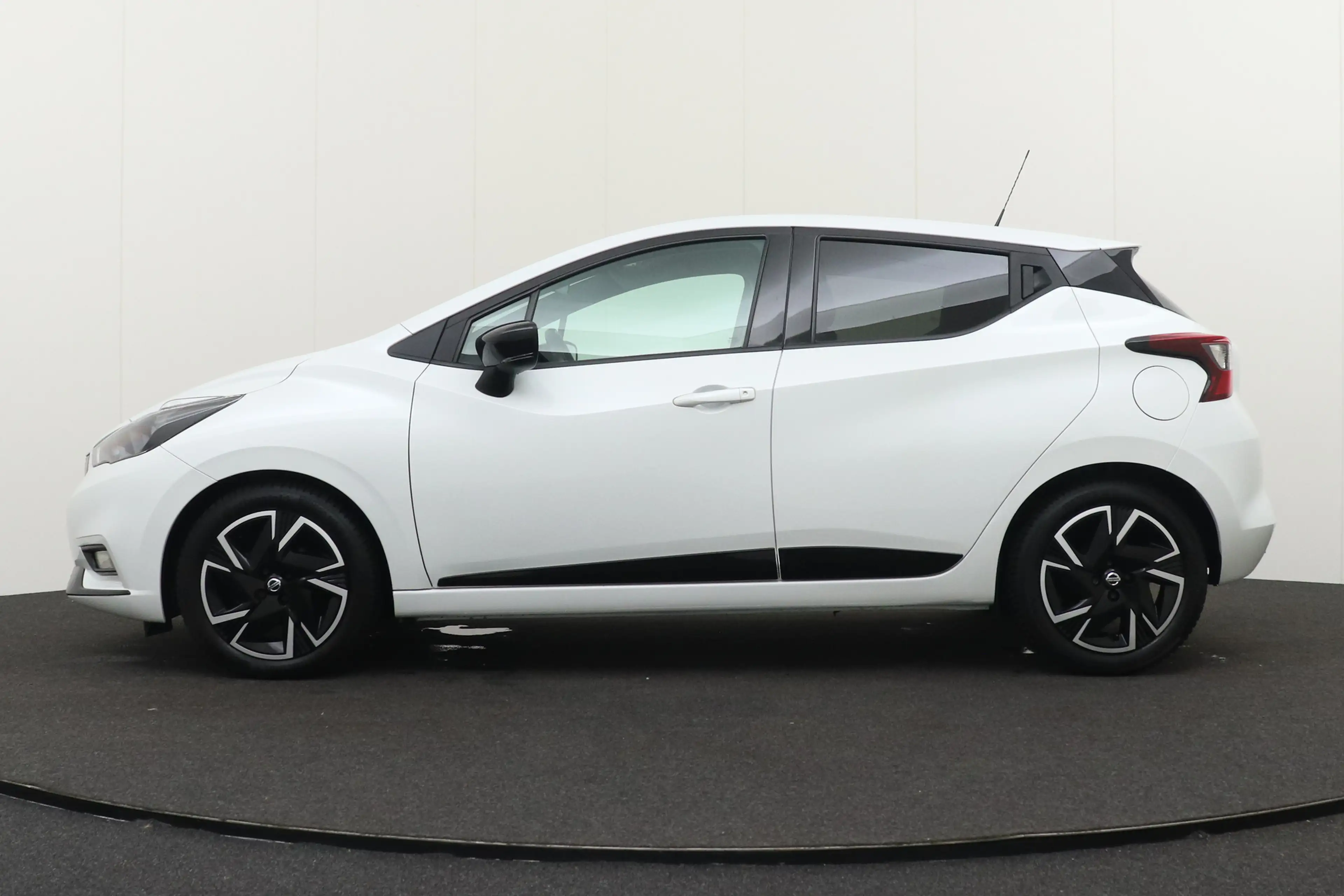 Nissan Micra 1.0 IG-T N-Design Bose Carplay Cruise — photo 5