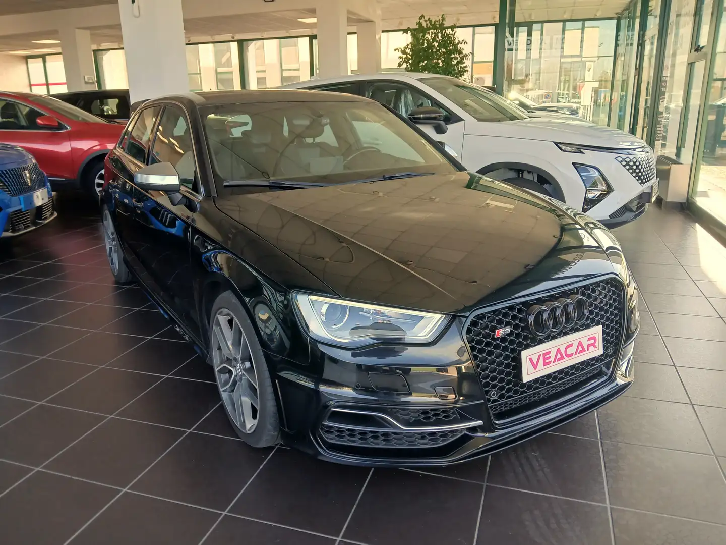 Audi S3 2013 Sportback  2.0 tfsi quattro s-tronic Nero - 2