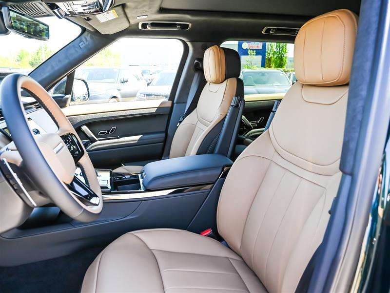 2026 Land Rover Range Rover Sport P400 Dynamic HSE thumb 10