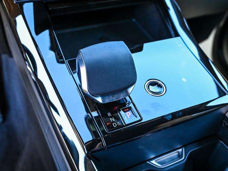 2026 Land Rover Range Rover Sport P400 Dynamic HSE thumb 16