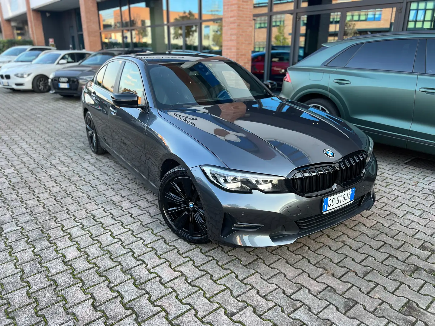 BMW 320 Serie 3 G20 Berlina 320d mhev 48V xdrive Msport Gris - 1