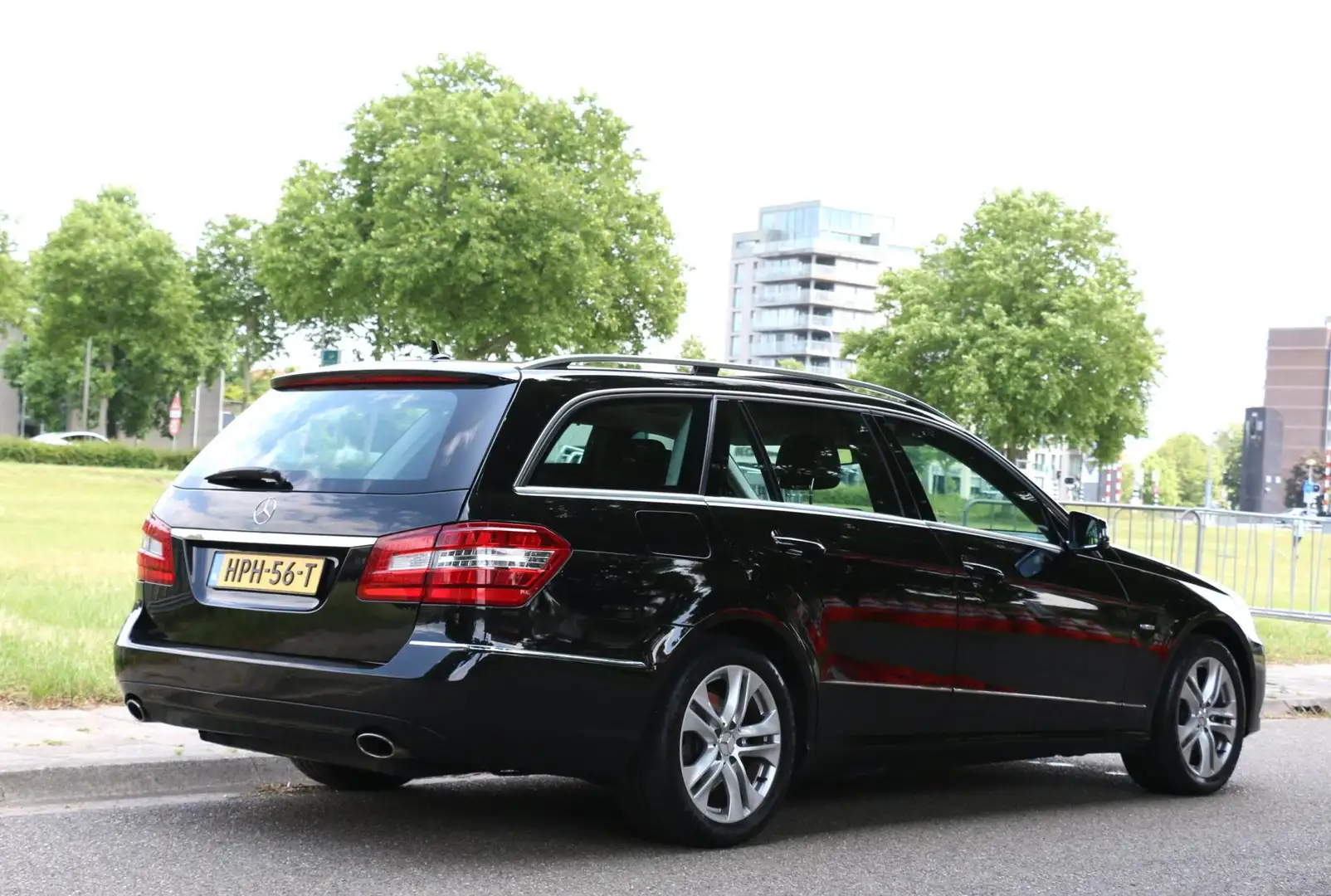 Mercedes-Benz E 350 Estate CGI Avantgarde 3.5 V6 Aut 7G-Tronic 292Pk Y Schwarz - 2