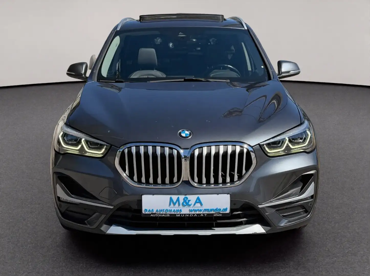 BMW X1 sDrive 16d/xLine/Autom./Pamorama/Erstb./Garantie Grau - 2