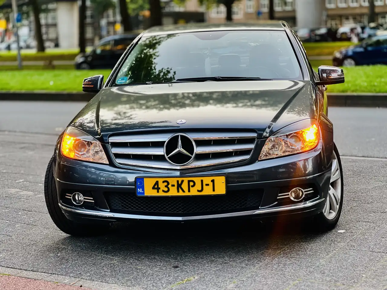 Mercedes-Benz C 180