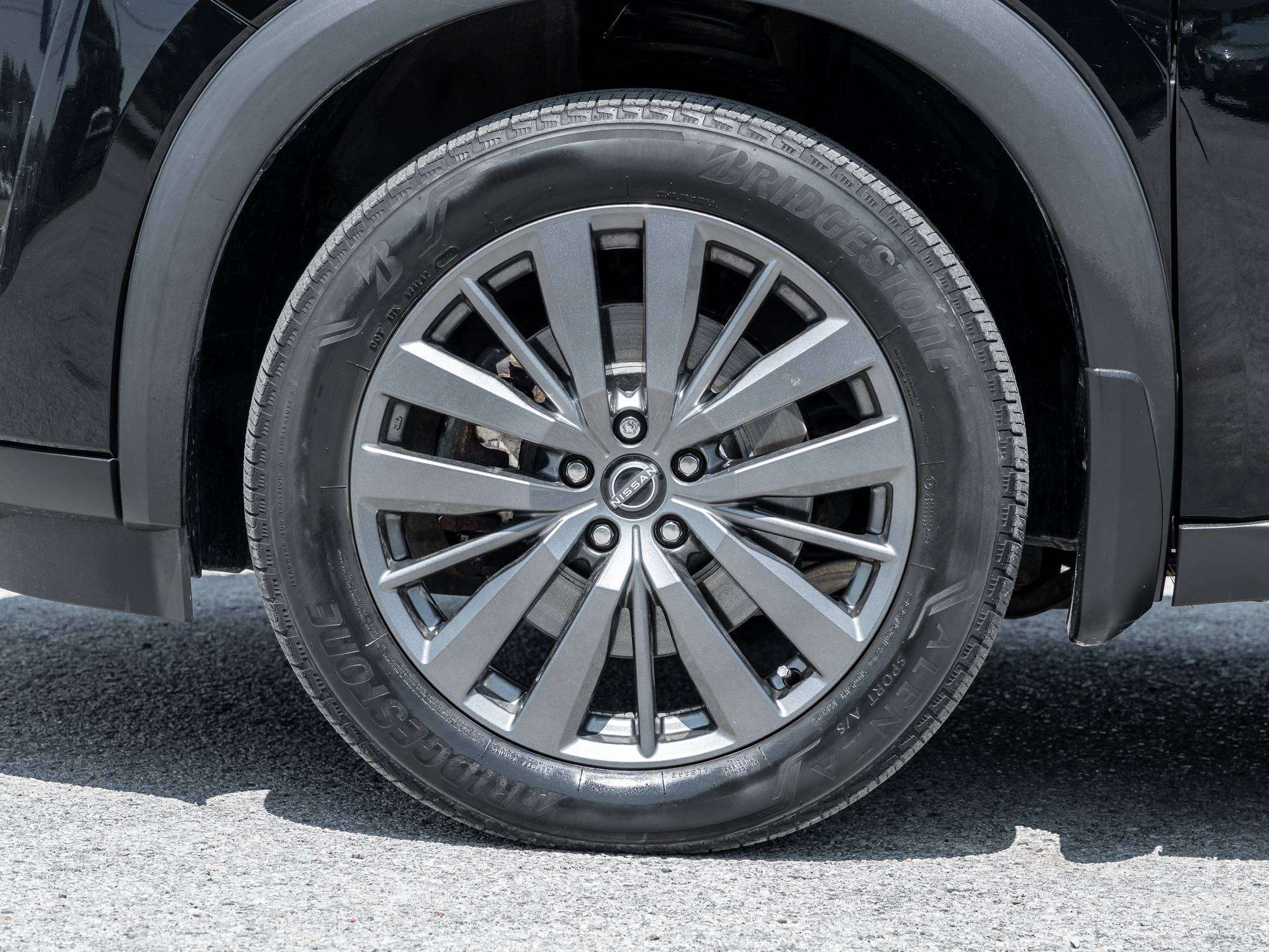 2022 Nissan Pathfinder SL, WITH WINTER TIRES — снимка 1