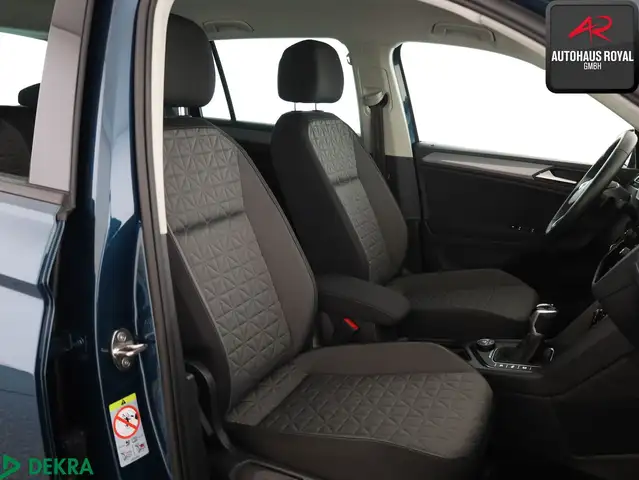 Volkswagen Tiguan view 12