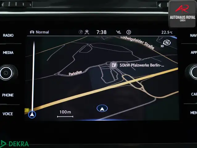 Volkswagen Tiguan view 14