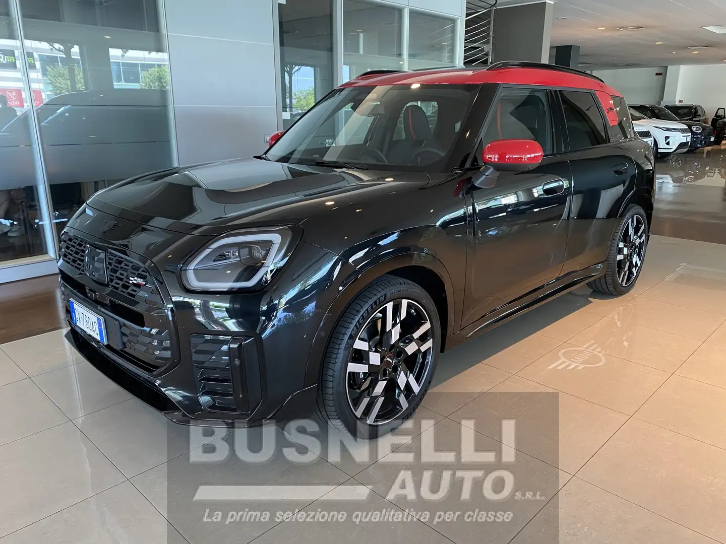 MINI Countryman C 1.5 48V MHEV 170CV JCW, PACCHETTO XL Zwart - 1