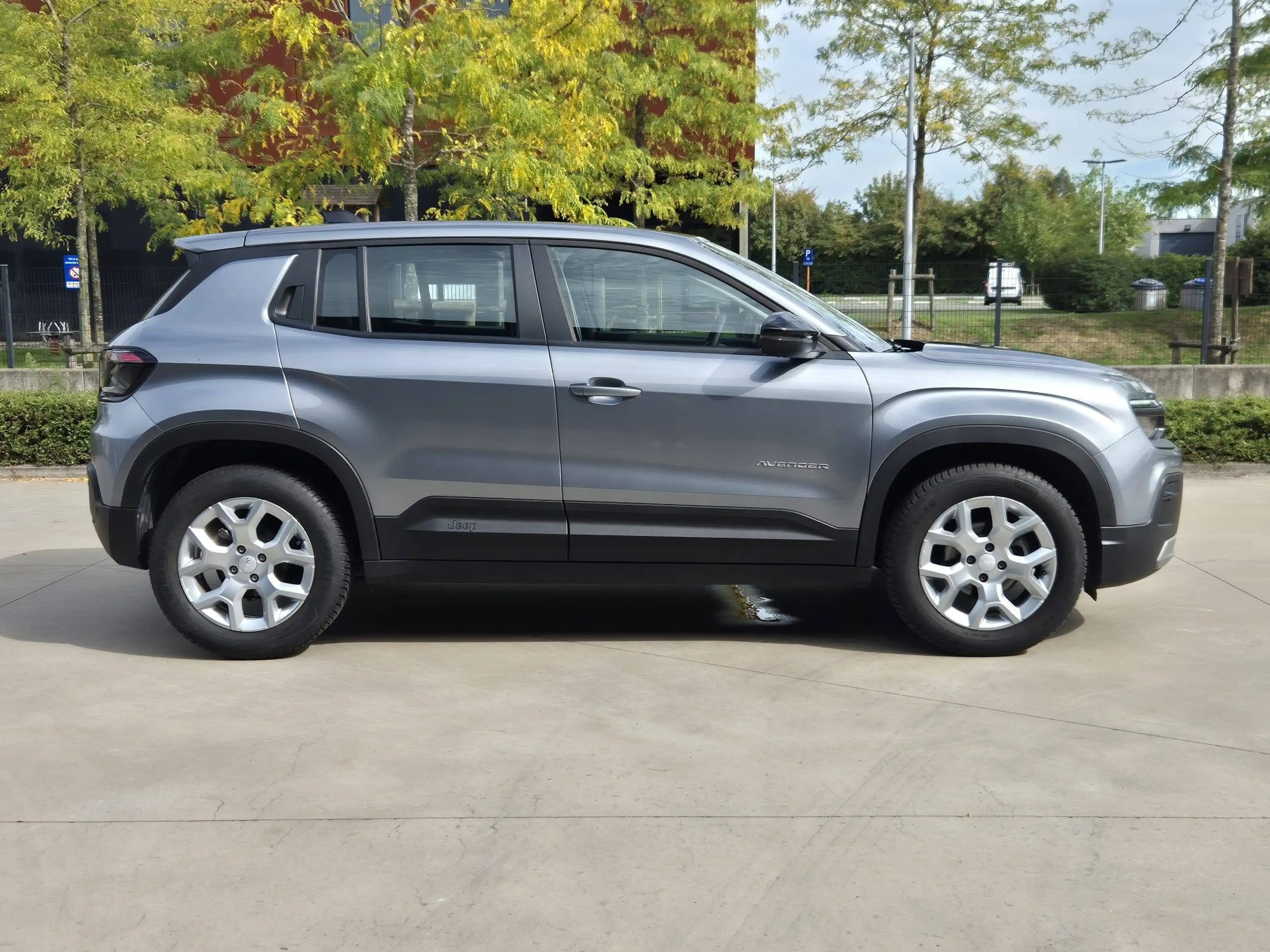Jeep Avenger 1.2 Turbo 100 MAN6 Altitude — photo 4