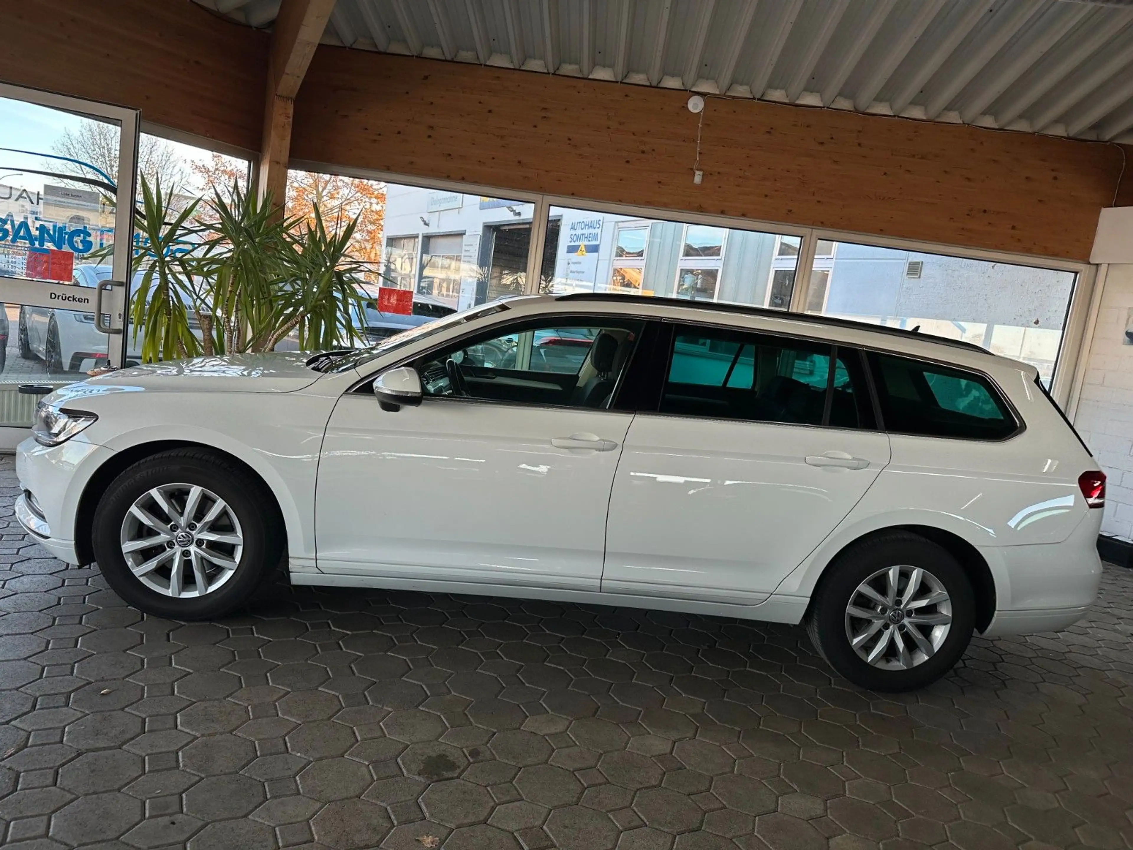Volkswagen Passat Variant 2,0 TDI DSG BMT*PDC*ACC*Nav*LED — photo 3