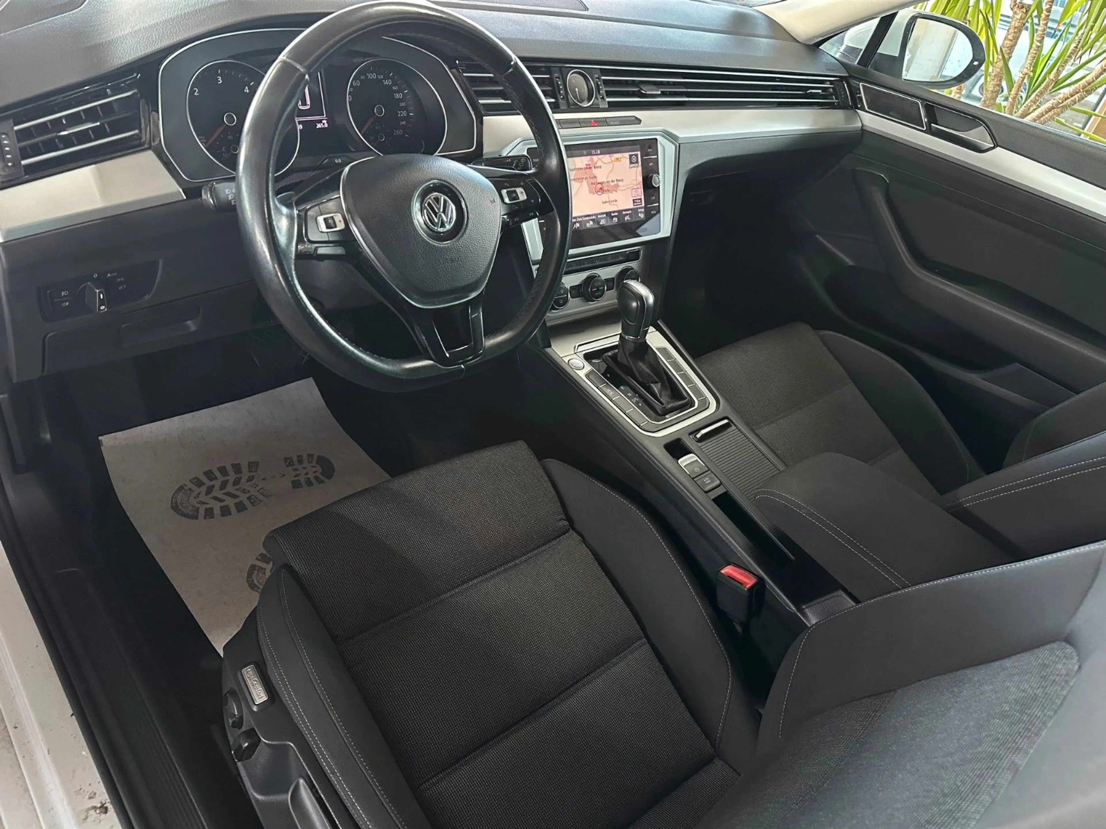 Volkswagen Passat Variant 2,0 TDI DSG BMT*PDC*ACC*Nav*LED — photo 9