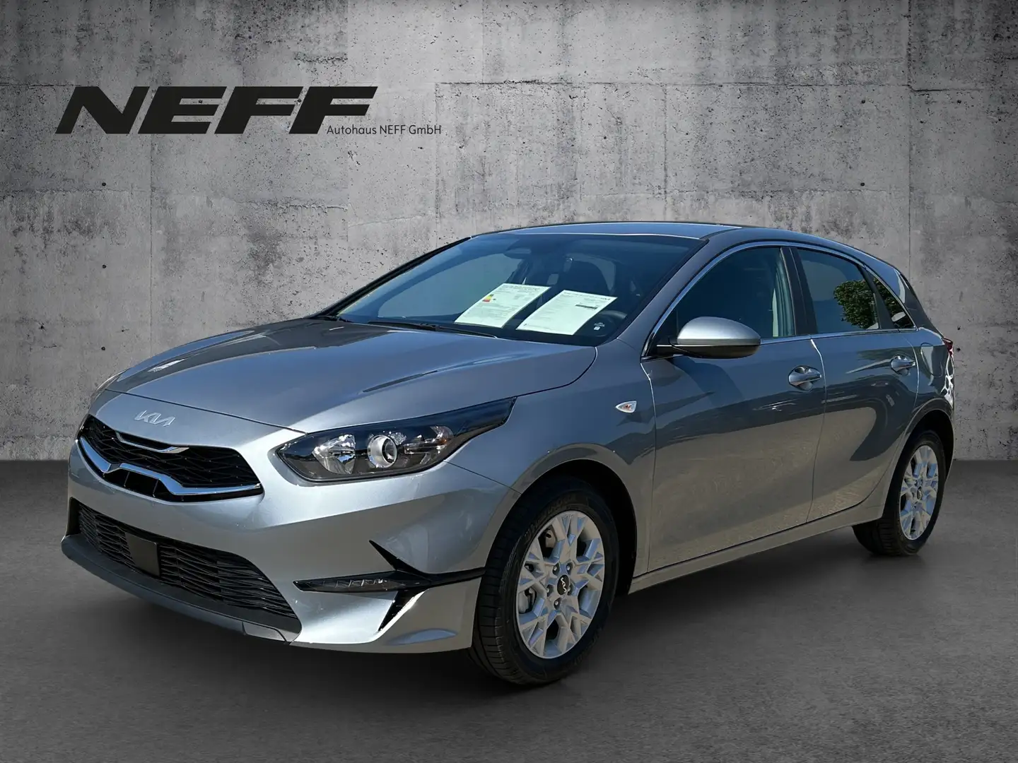 Kia Ceed / cee'd Ceed 1.5 T-GDI Vision ACC Navi FLA SpurH LM PDC Silber - 2