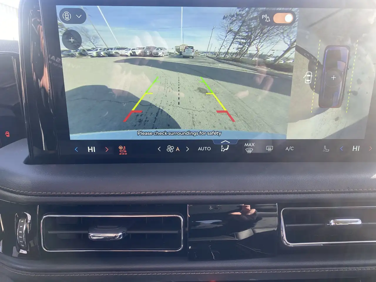 Lincoln Aviator снимка Lincoln Aviator