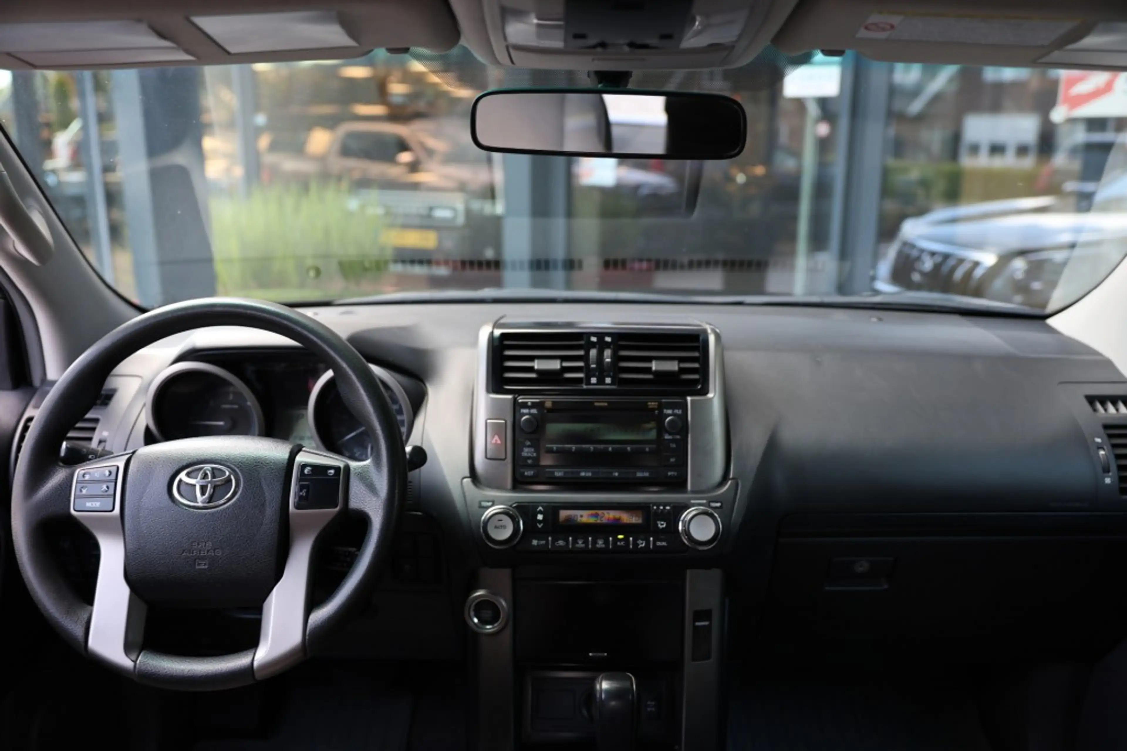 Toyota Land Cruiser 3.0 D-4D 3DRS LX A/T VAN MARGE — photo 17